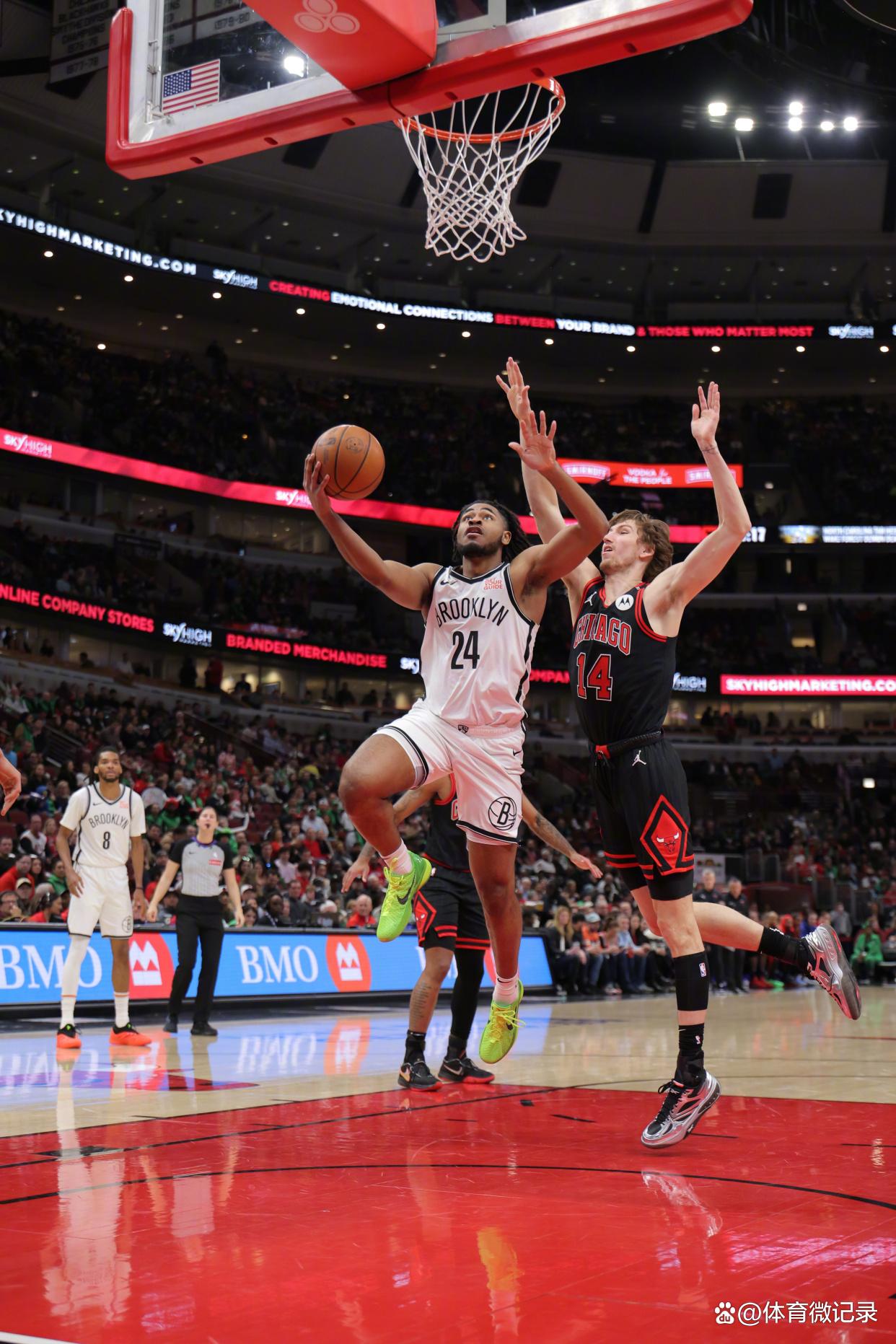 篮网主场大胜马刺,厄文砍下分 篮网主场大胜马刺,厄文砍下分