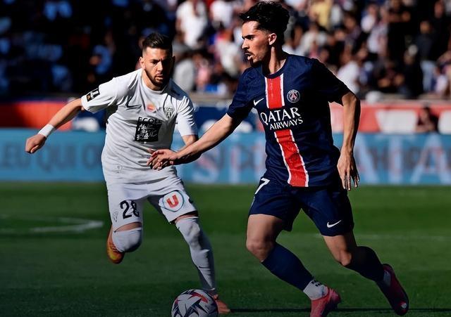 巴黎圣日耳曼遭遇尴尬失利,冠军梦或将破灭的简单介绍 巴黎圣日耳曼遭遇尴尬失利,冠军梦或将破灭的简单介绍