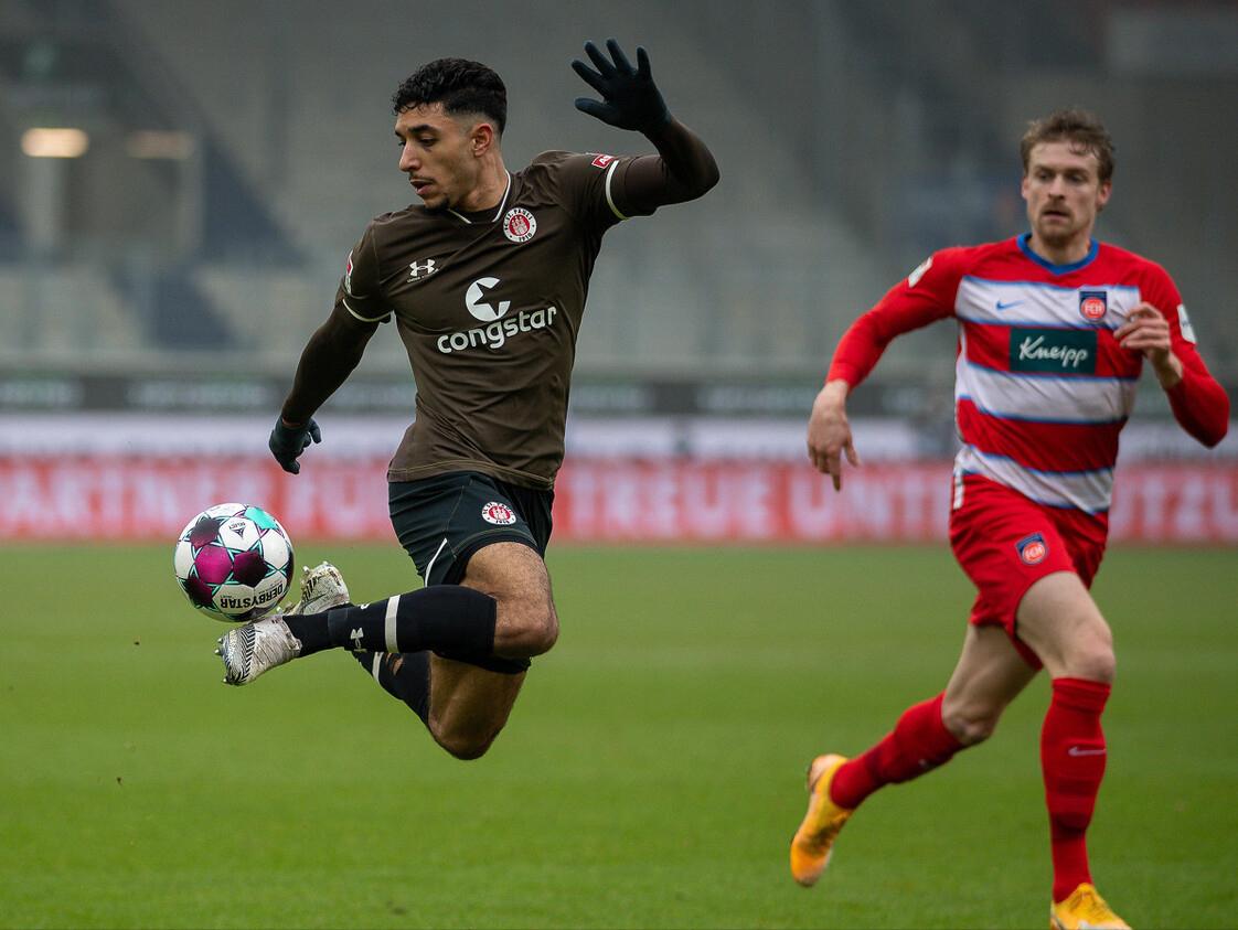 B体育体育投注-罗马临危受命，主场逆风努力