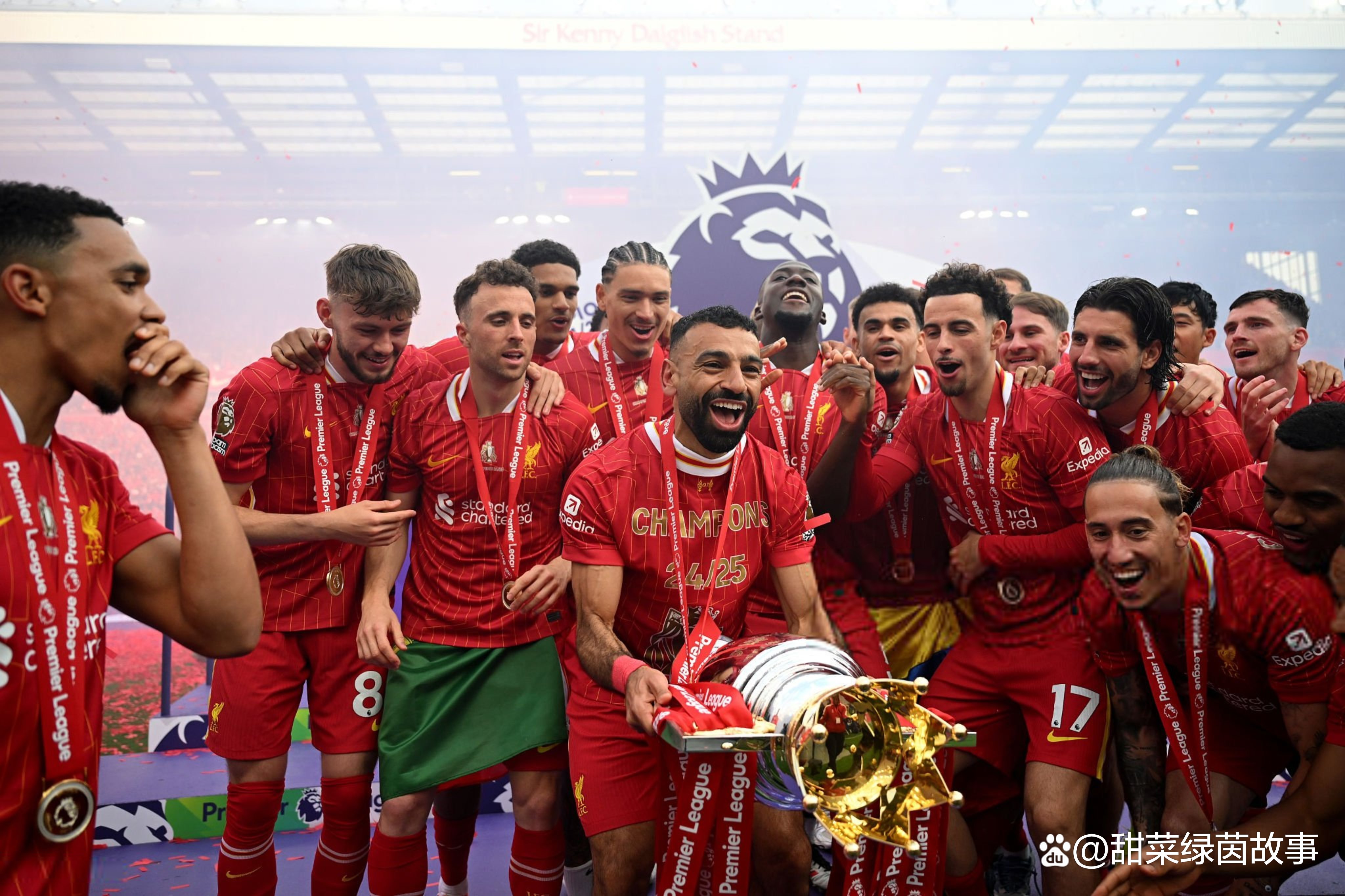 英超球队引援激烈,多名球员加盟 英超球队引援激烈,多名球员加盟