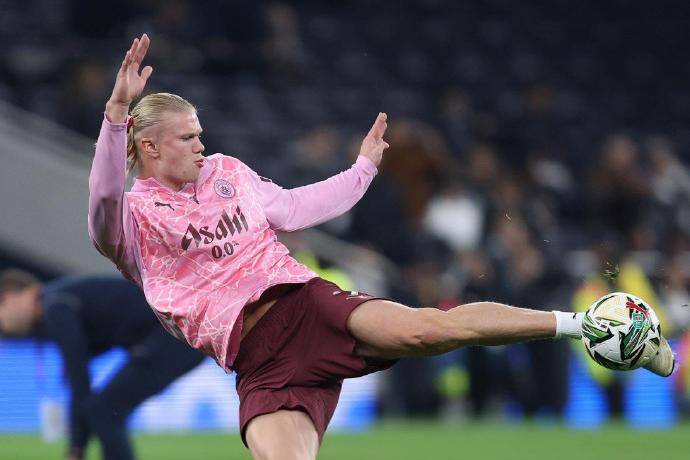 包含利物浦球员腿部受伤，恐缺席多场比赛的词条