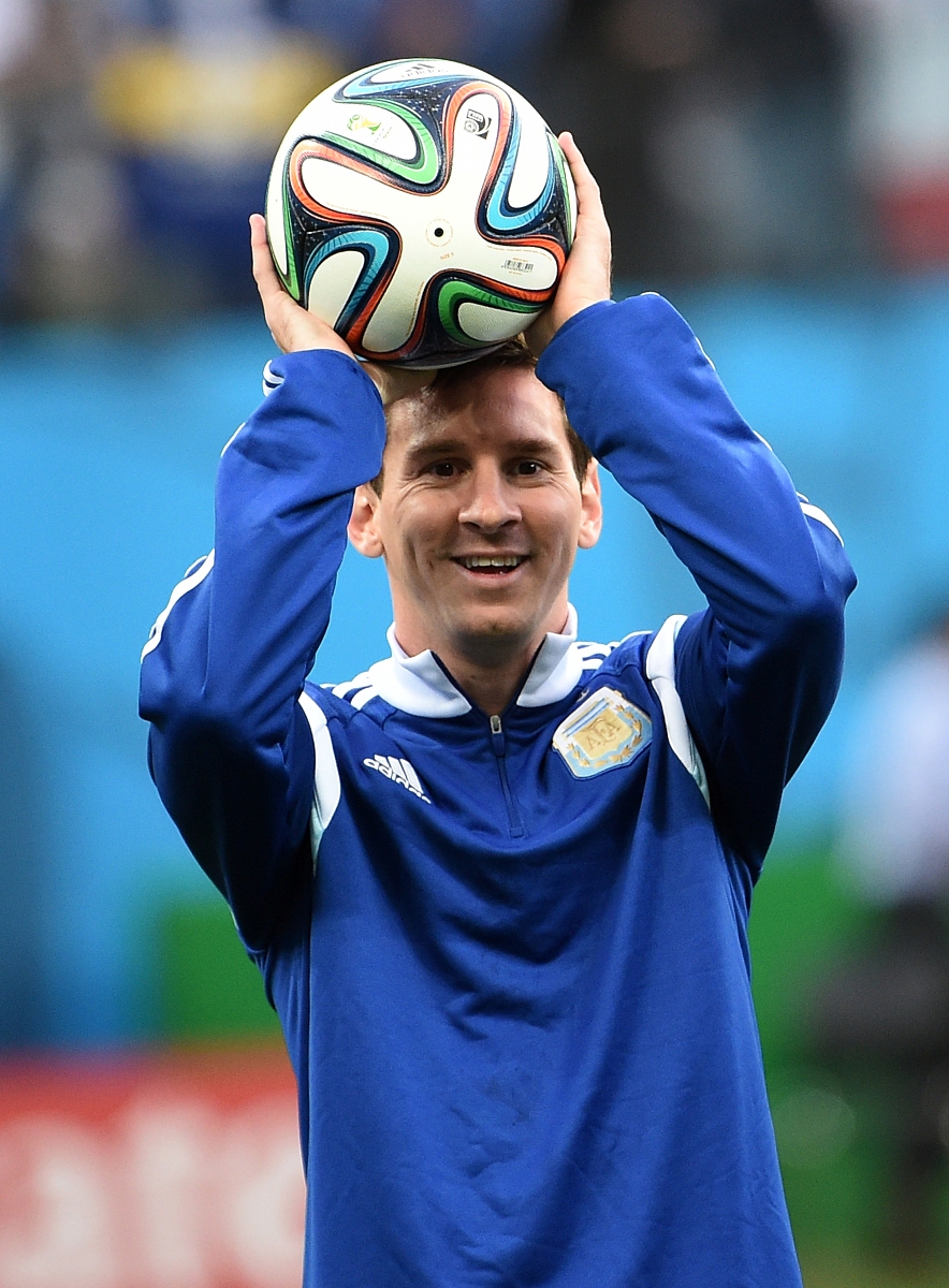 世界级球员在最新一场比赛中展现出色表现 世界级球员在最新一场比赛中展现出色表现