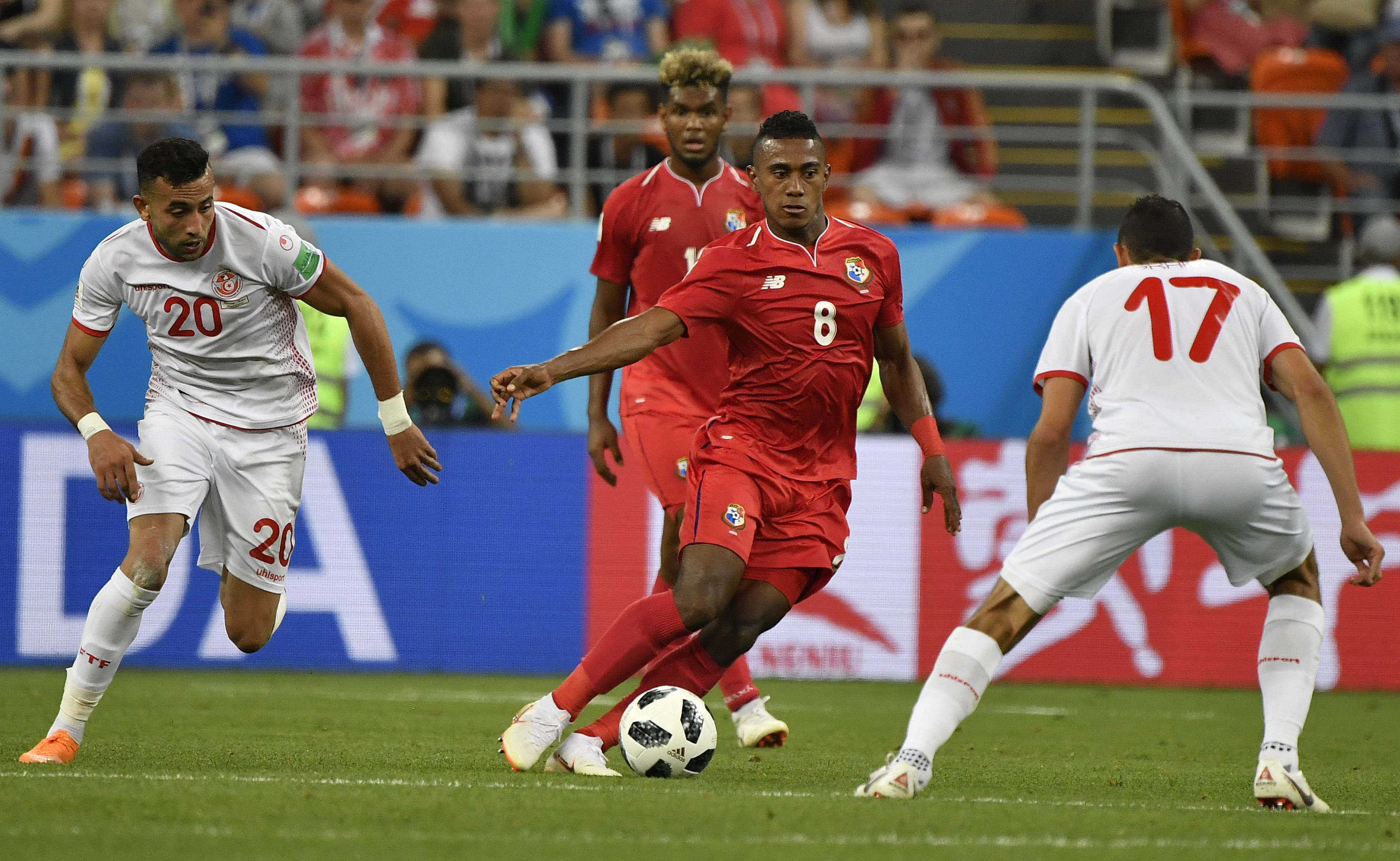 比利时队将迎战法国队,决战场上 比利时队将迎战法国队,决战场上