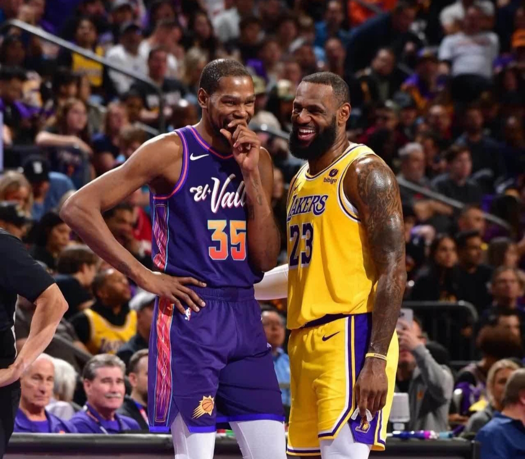 湖人队卫冕欲望高涨，总决赛冲锋在即巅峰对决的简单介绍