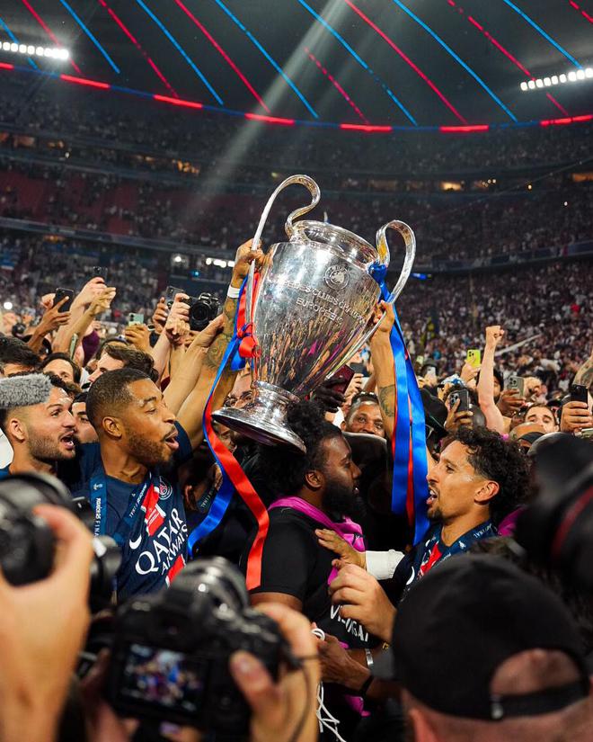 关于巴黎圣日耳曼再胜一仗，稳坐榜首位置的信息