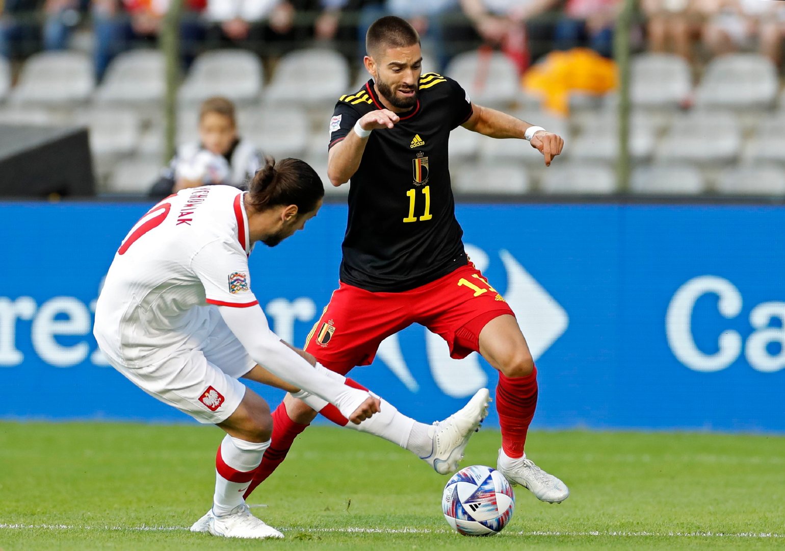 乌克兰队大胜晋级八强令人瞩目