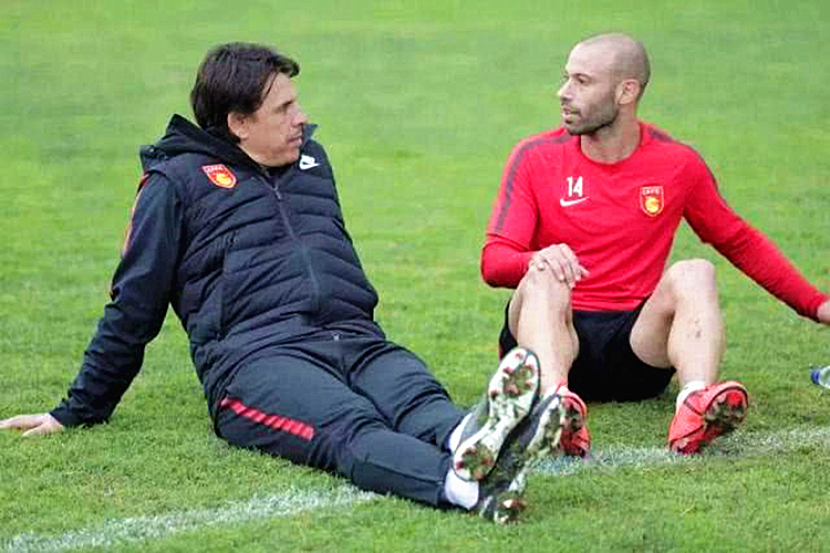 华夏幸福教练下课，球队陷入发展困境的简单介绍