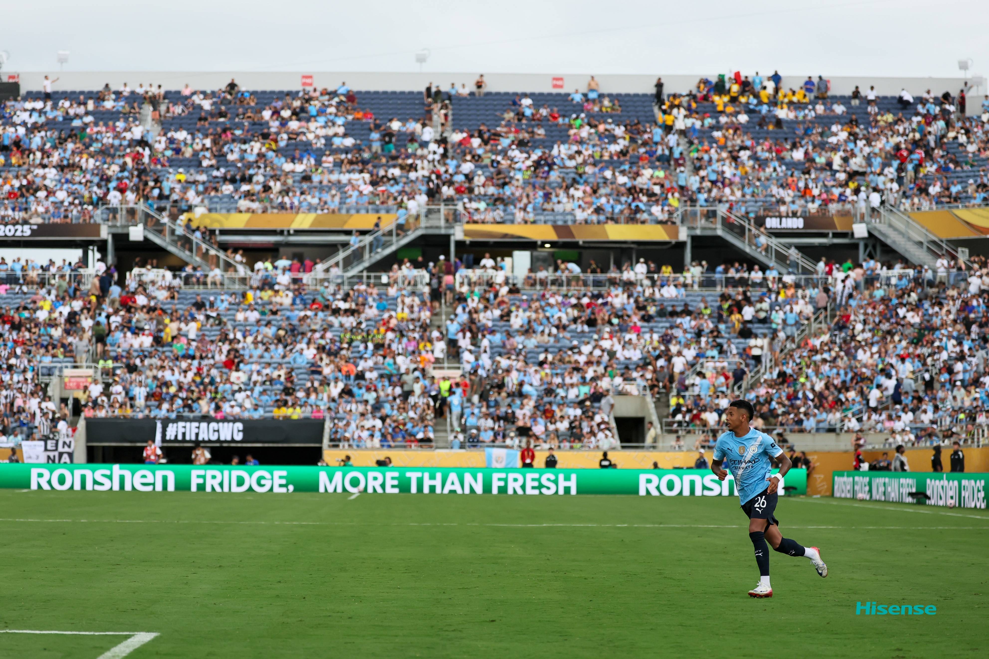 关于尤文图斯新援表现出色,球迷热议新星的信息 关于尤文图斯新援表现出色,球迷热议新星的信息