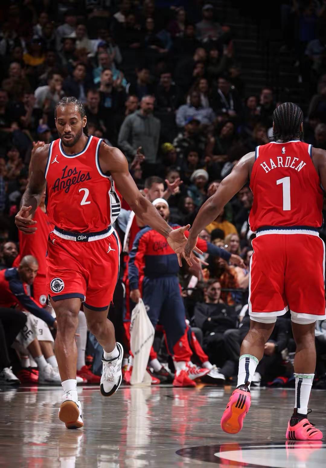 快船大胜篮网,取得四连胜 快船大胜篮网,取得四连胜