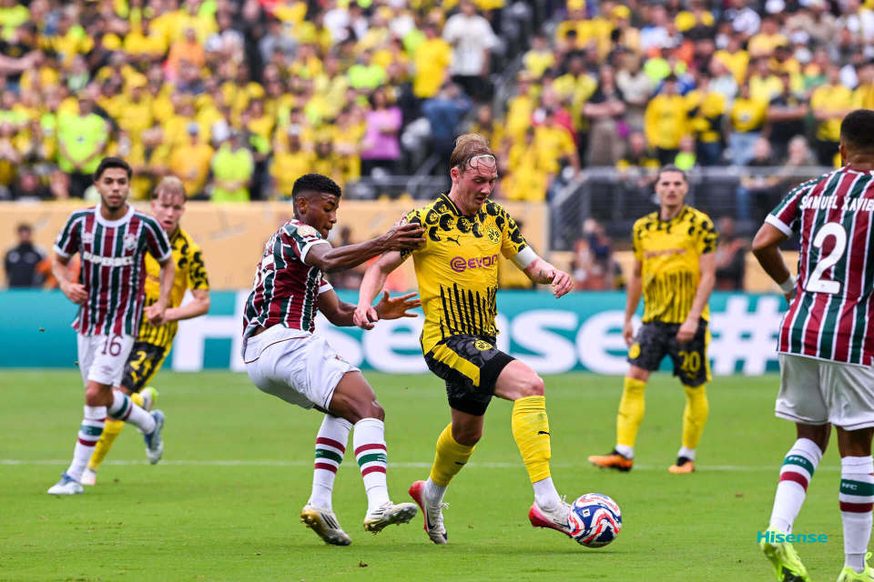 包含多特蒙德客场失利，遭遇不敌升班马惨痛打击的词条